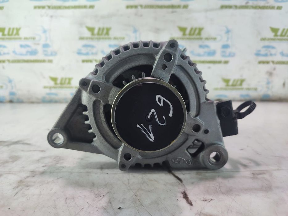Alternator 37300-2A700  1.4 crdi D4FC Hyundai ix20 1 [facelift] [2015