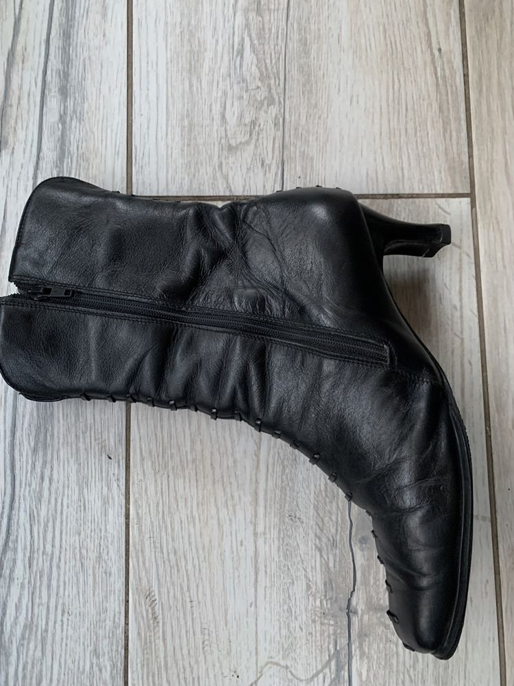 Botine piele nr 39