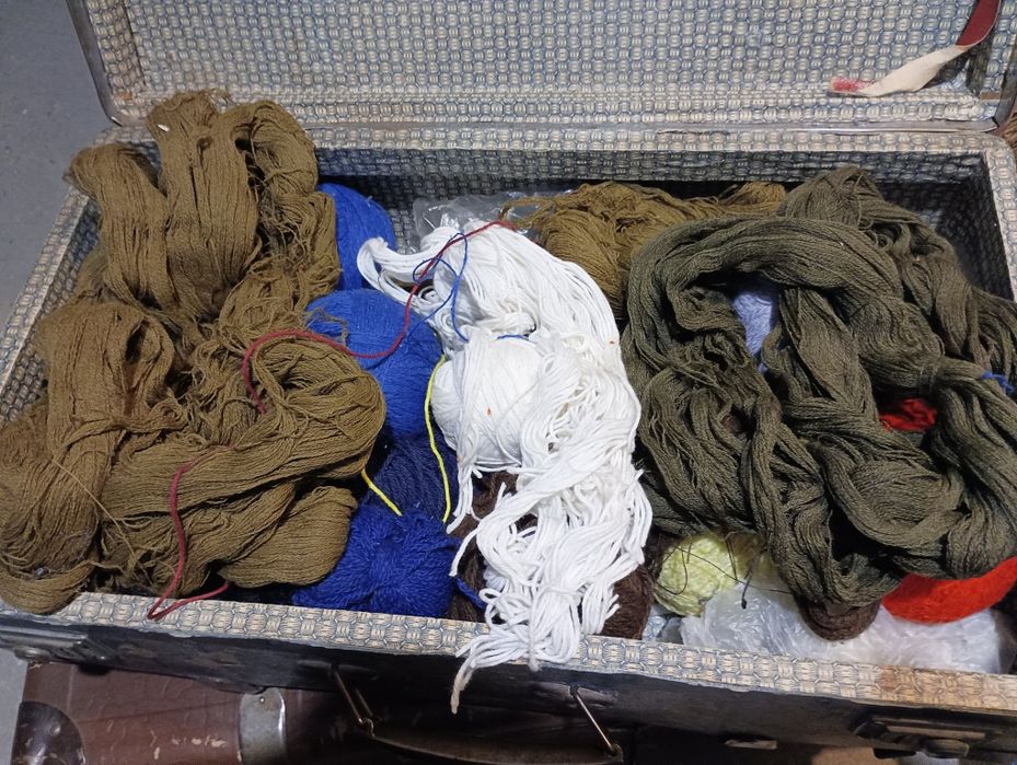 Стари жакардови куфари