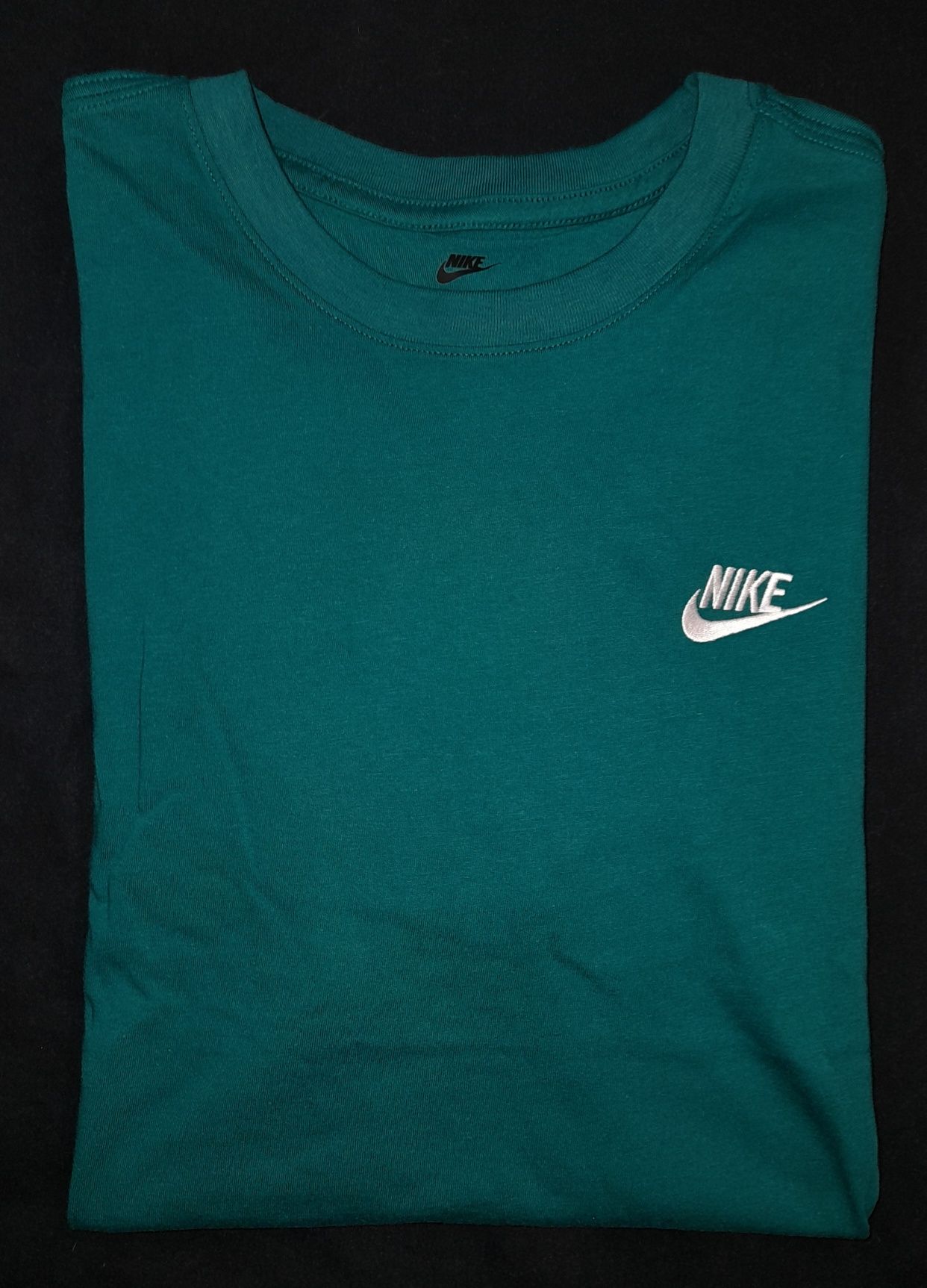 Нова тениска Nike