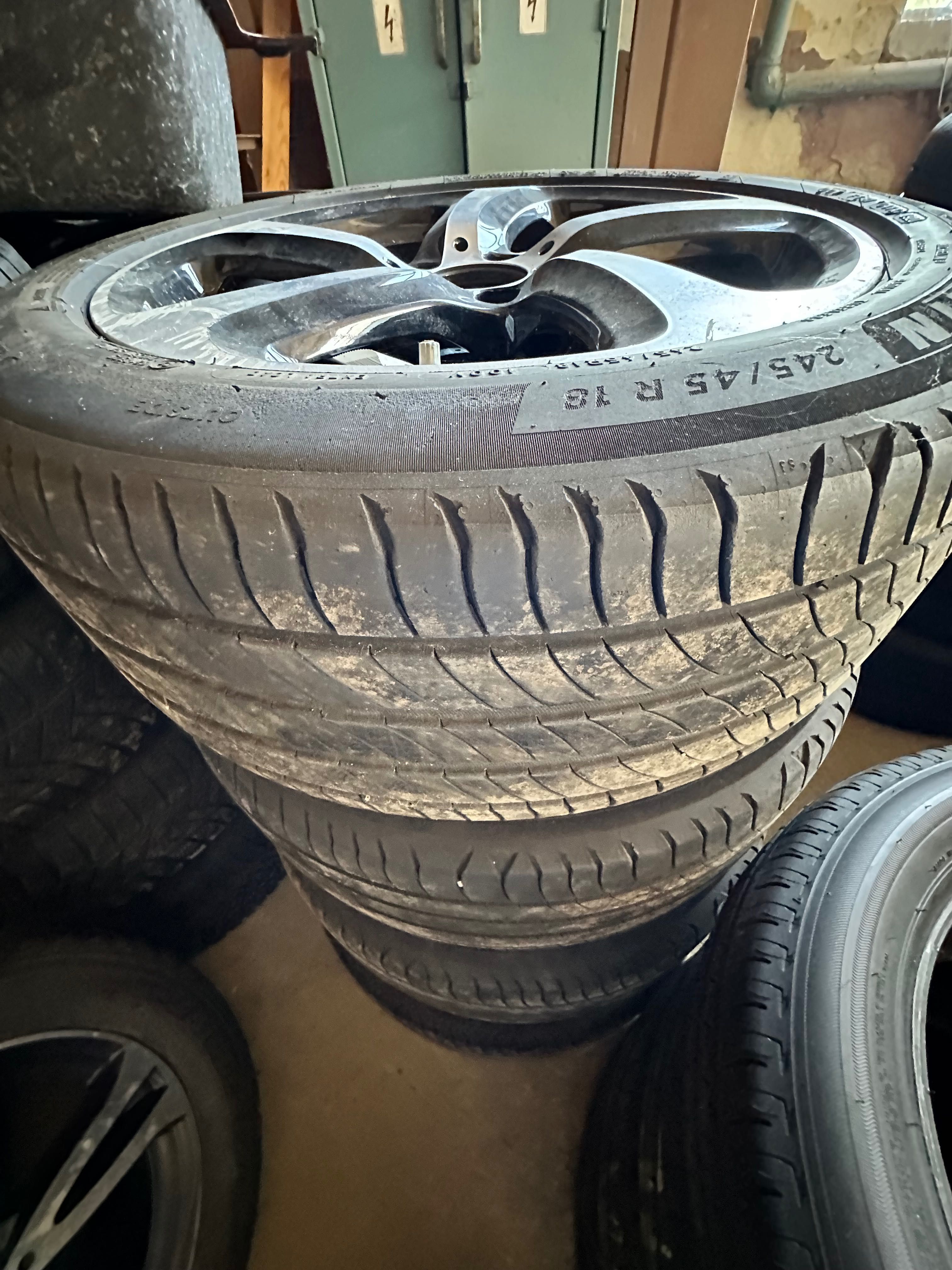 245 45 R18 Michelin DOT0920