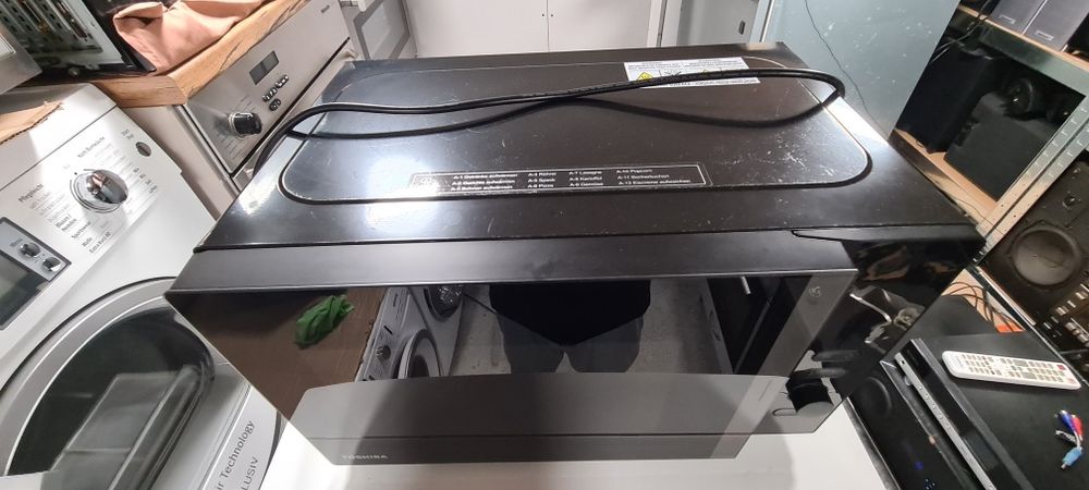 Микровълнова фурна Toshiba MV-AM20T(BK), 20L, 800W, 5 нива на мощност,