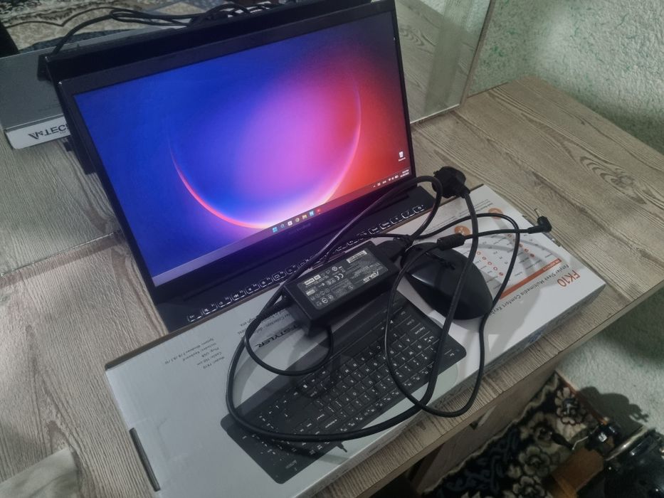 Asus Vivobook noutbuk