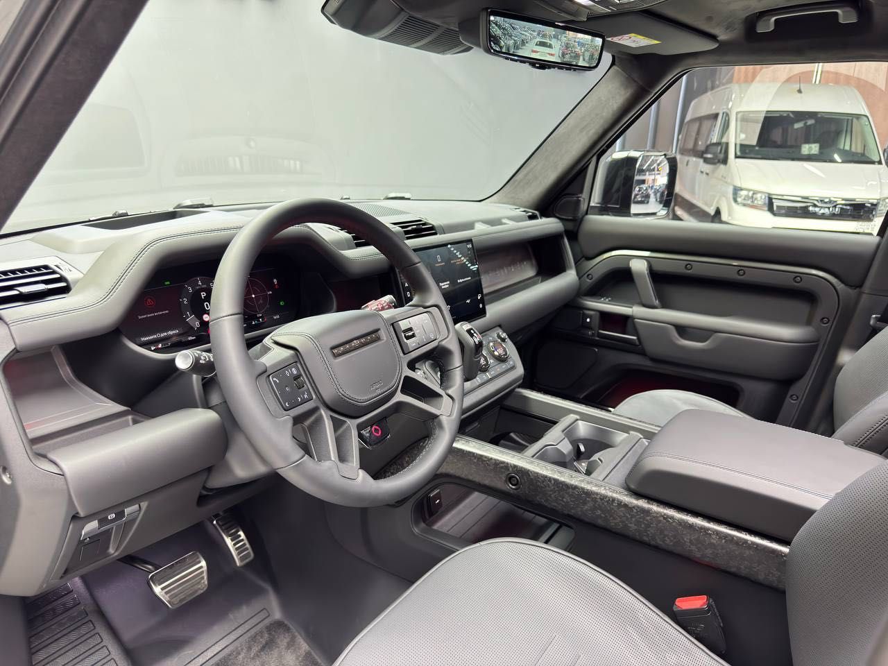 Land Rover Defender OCTA