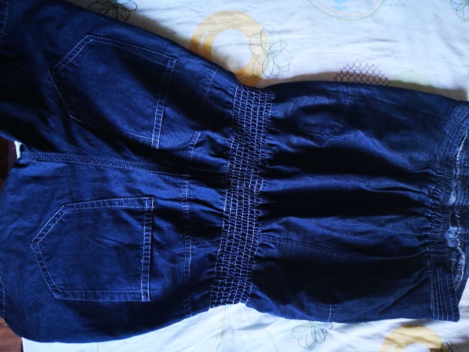 Salopetă denim nouă