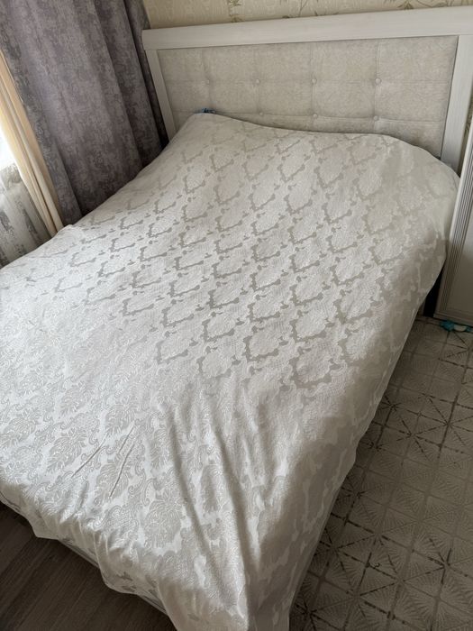 Продам двухспальнюю кровать