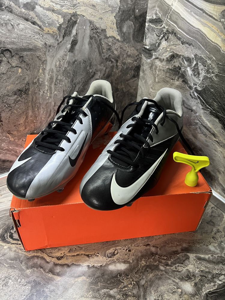 Nike Vapor Strike Low (45.5) NFL