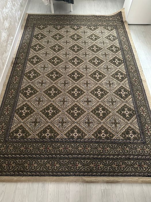 Продам.  коверрр