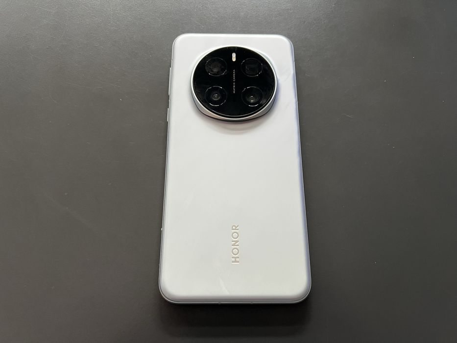 Продавам Honor Magic 7 Pro 512/12+12GB