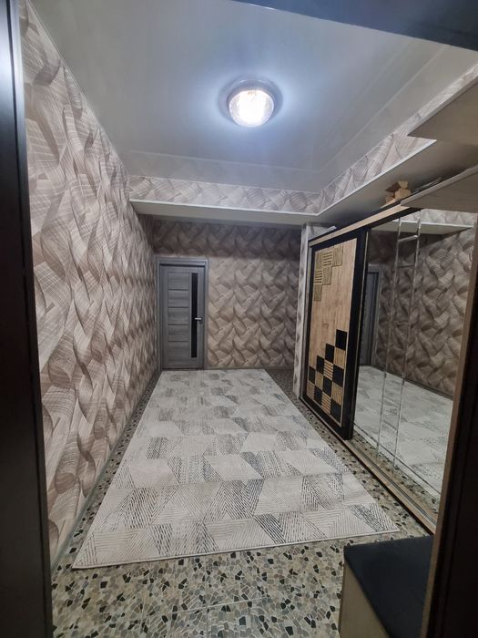 Yunusobod 4 kv 2 xonali uy