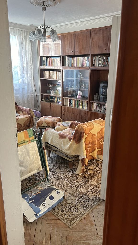 Продава се Многостаен апартамент в Шумен, Център - 96 кв.м за 1275 €/кв.м - Снимка #2