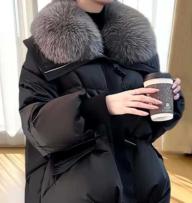 Ново дамско зимно яке с пухена яка