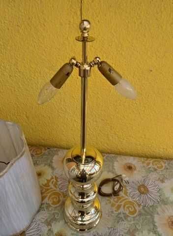 Lampa electrica din alama