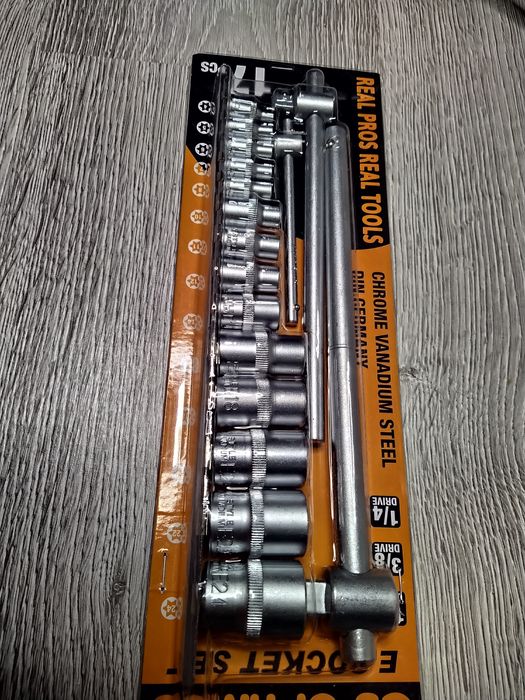 Set 17 Piese Chei Tubulare E Torx cu Sina si Antrenor Culisant NOU!
