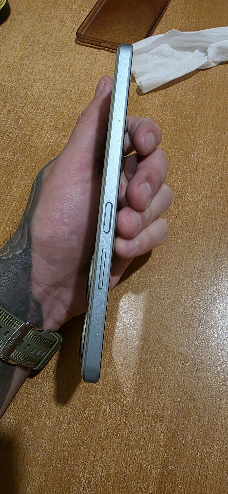 Huawei nova 11i.