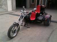 Cosmopolitan Chopper Motociclu Trike