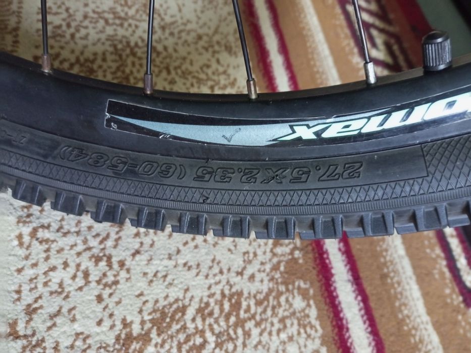 Продам велосипед 27 5размнр