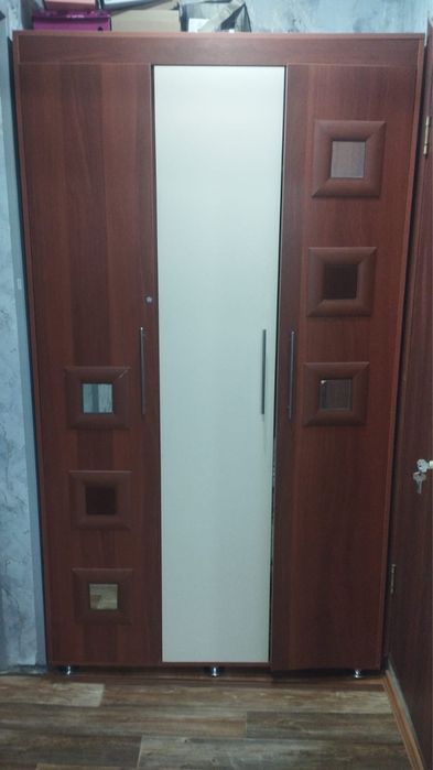 Продается шкаф в хорошем состоянии