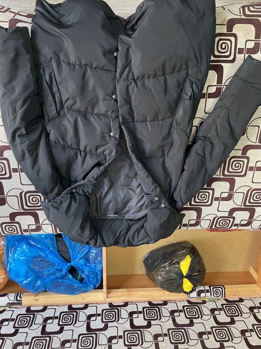 Отдам женскую зимнюю куртку.