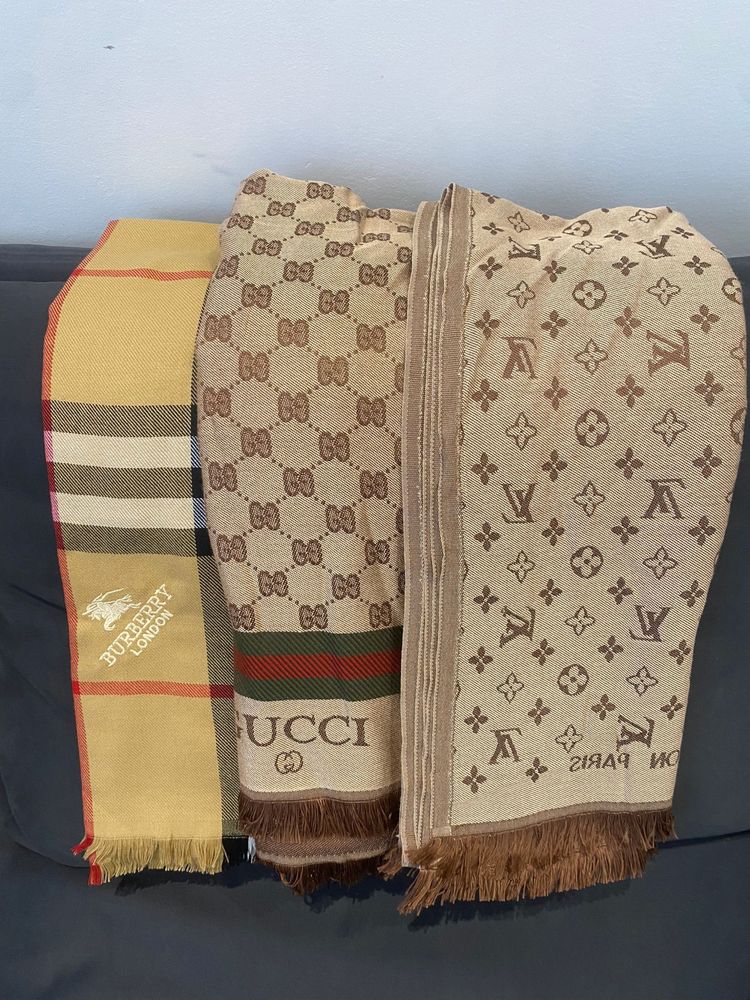 Esarfe Burberey-Louis Vuitton- Gucci