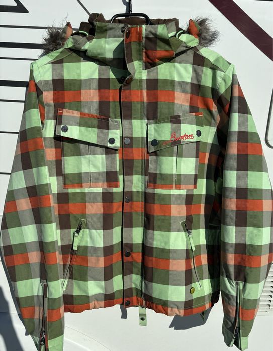 Ски / сноуборд яке Burton перфектно