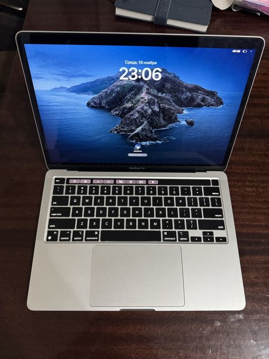 Продается MacBook Pro 13" (2020) с процессором Apple M1