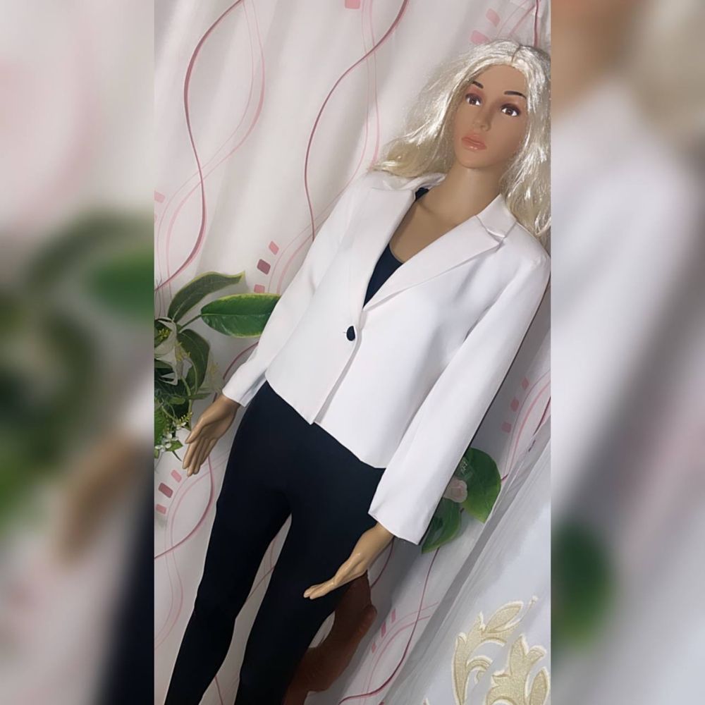 Katorniy kastim oq rangi moddniy turkiya