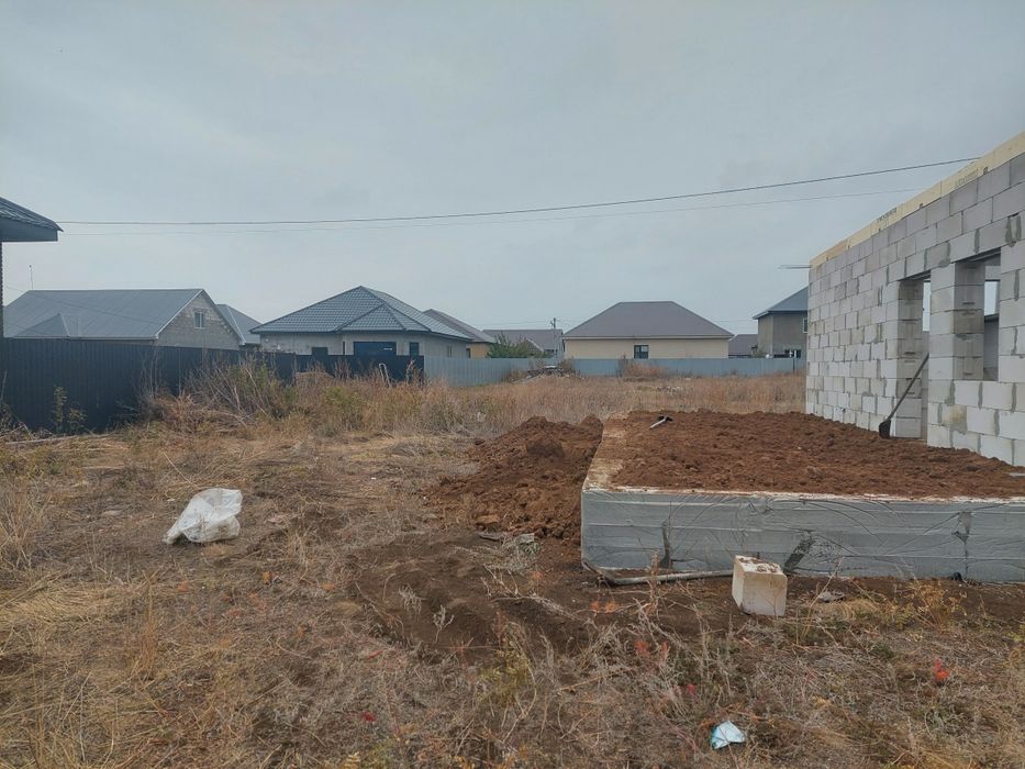 Продам+3подона газоблока 6 соток участок или обмен на двушку