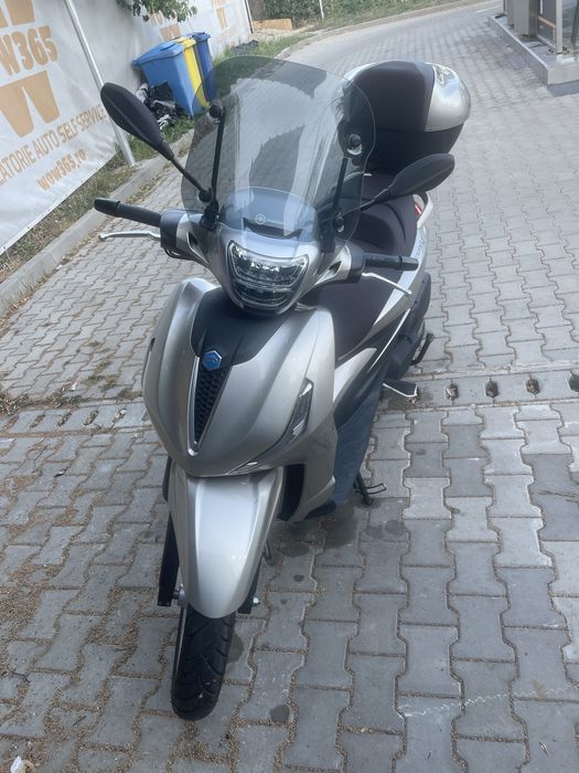 Piaggio Beverly 400