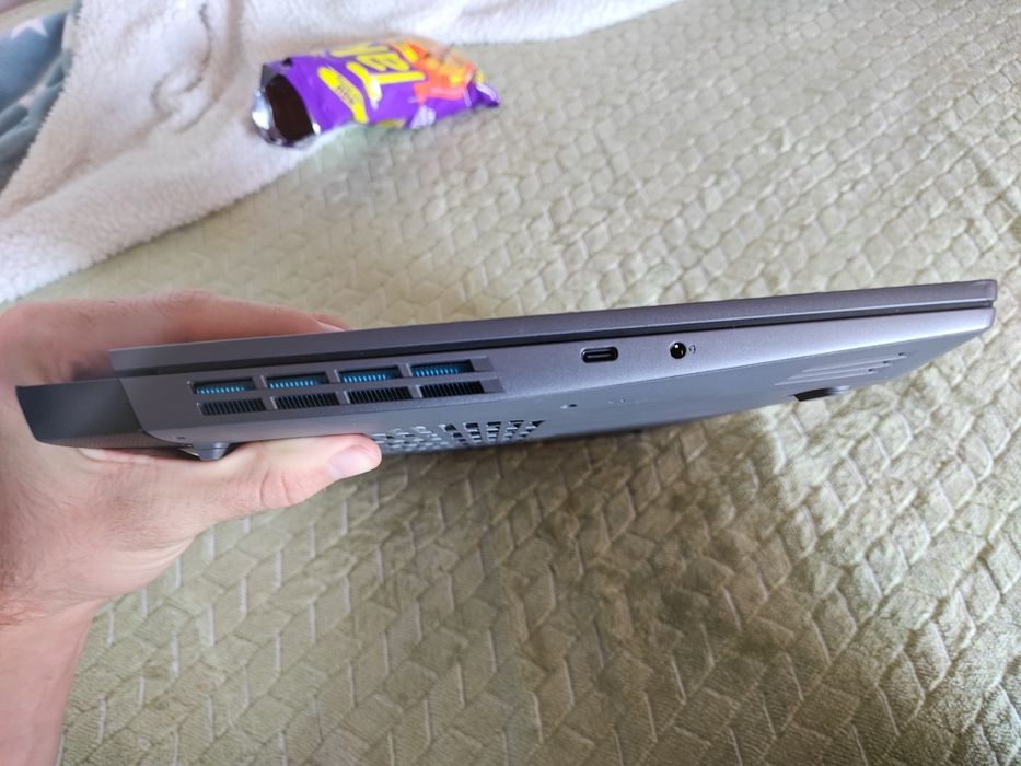 Laptop gaming 4060, i7 generatia 13