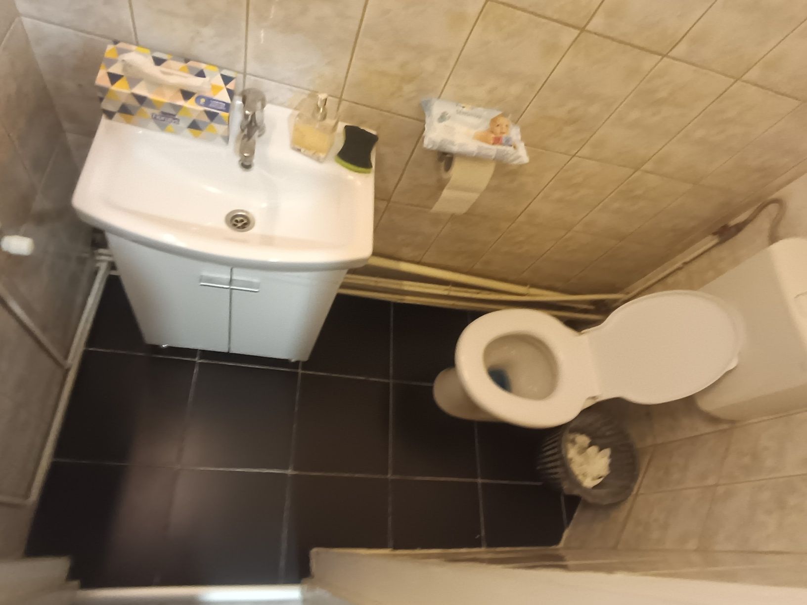 Dau in chirie spatiu comercial CENTRAL 42mp util zona Prima Shops Dec