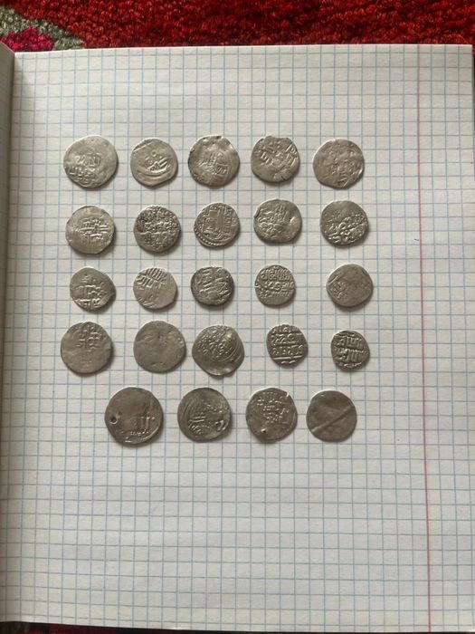 Продам серебренные монеты