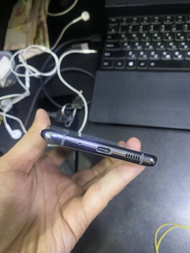 Samsung s20+ sotiladi