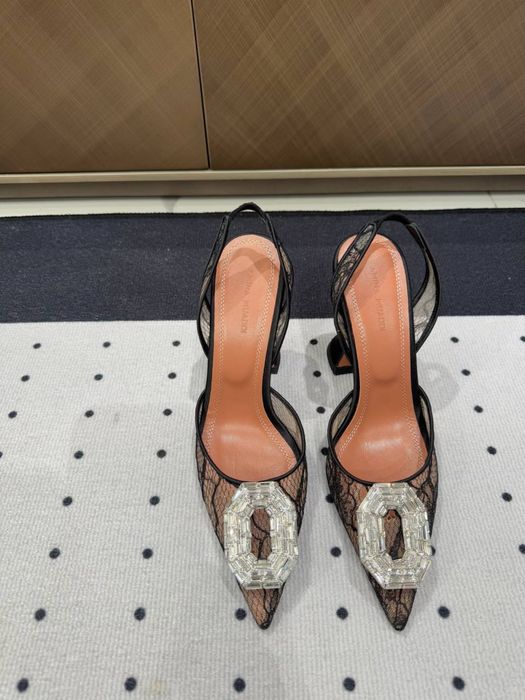 Pantofi Amina Muaddi