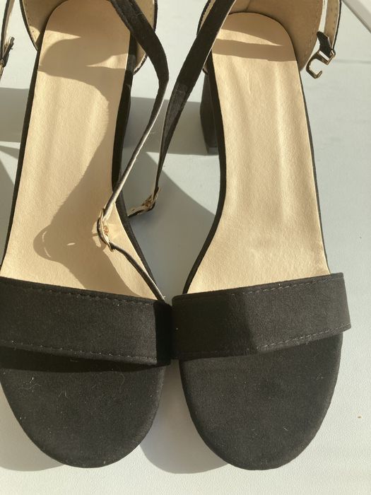 Sandale noi, marimea 37