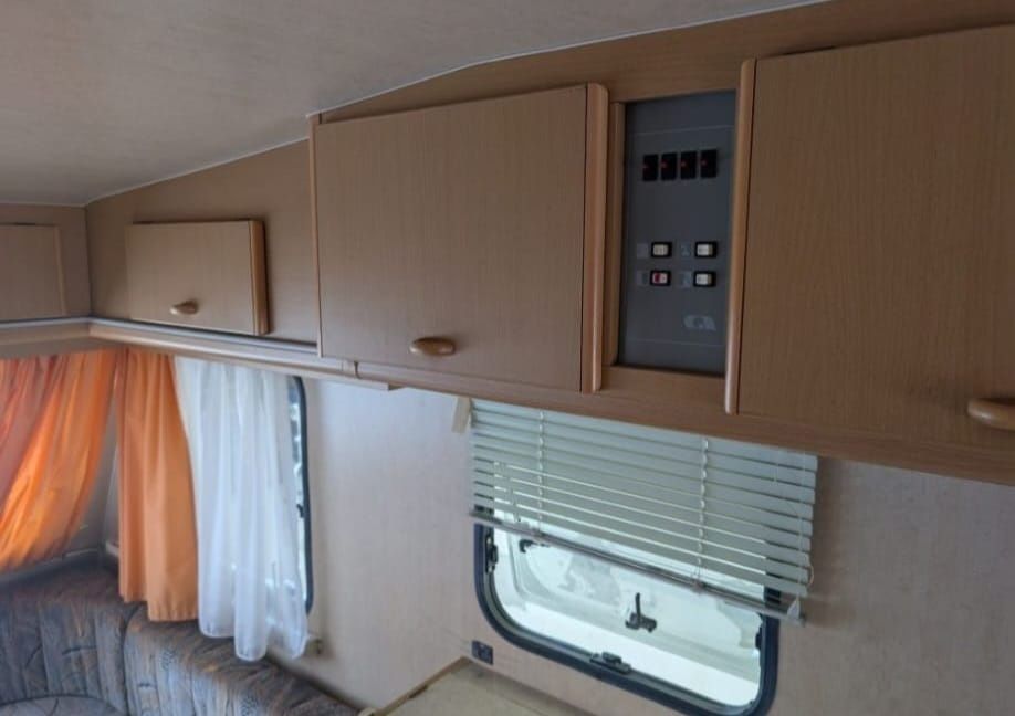 Rulota ADRIA 4158TD din 1994