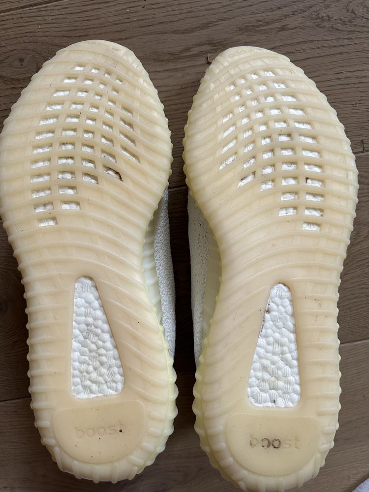 Adidas Yeezy 350 Cream Kanye