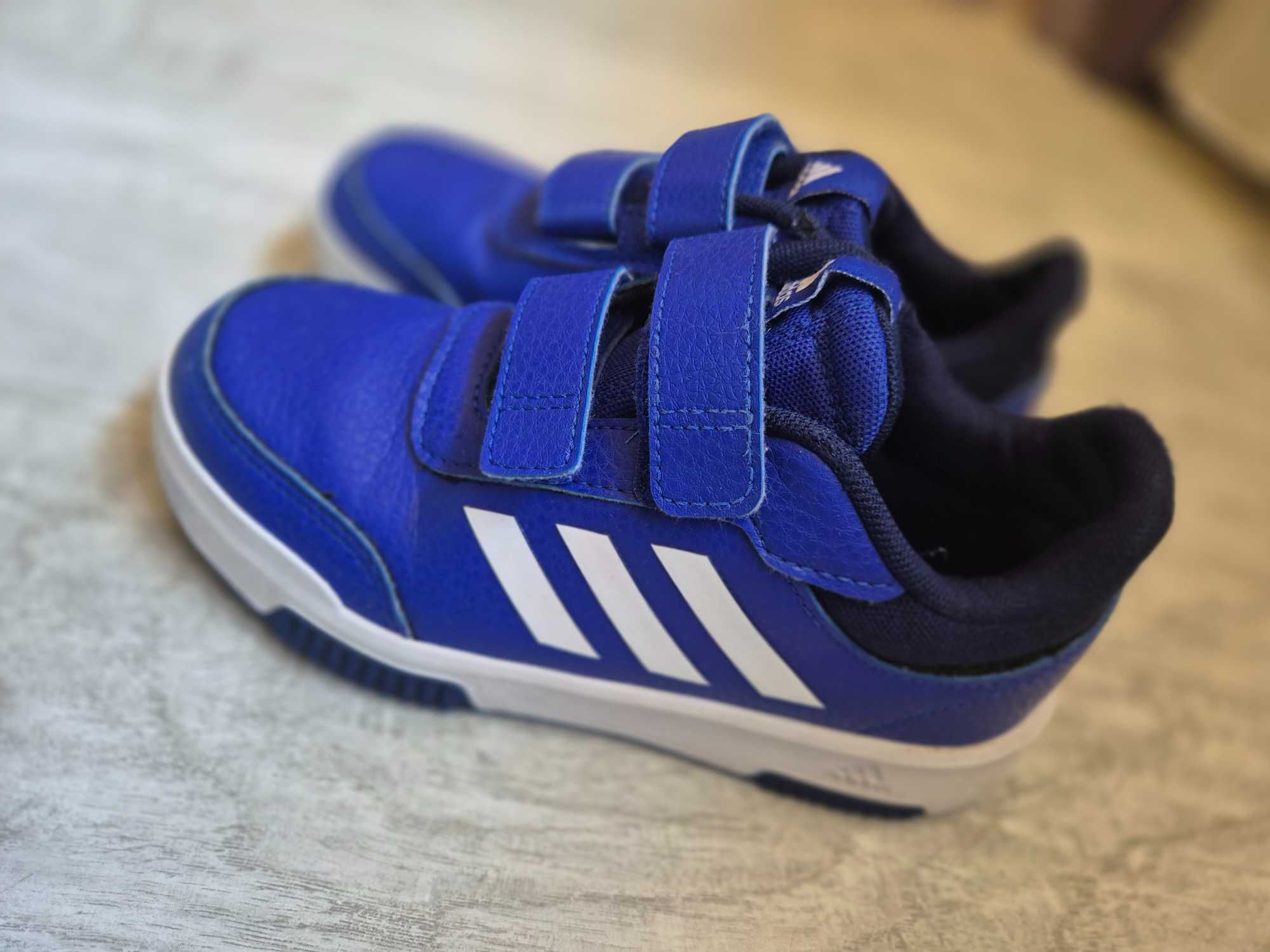Ботуши и маратонки Адидас adidas боти 26 31