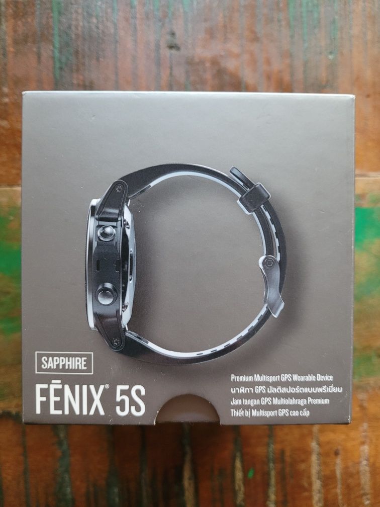 Garmin Fenix 5S Sapphire