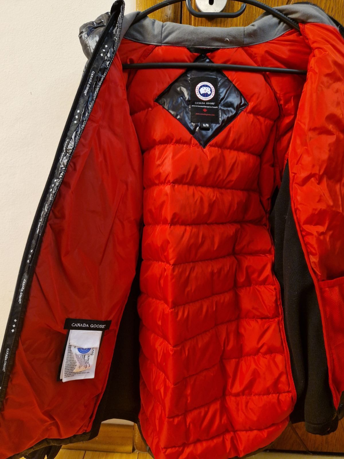Canada Goose уникално 100 % оригинално якe slim  модел с пух
