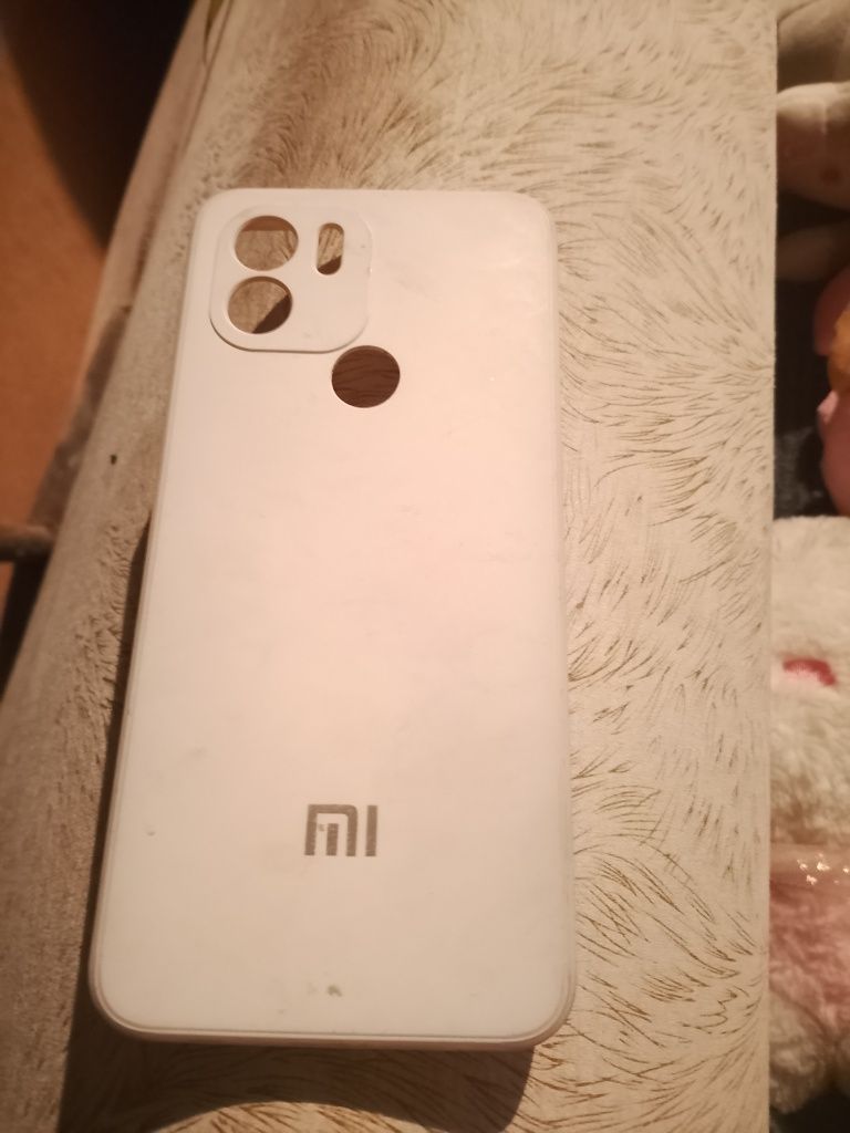 Продам чехол редми А+1