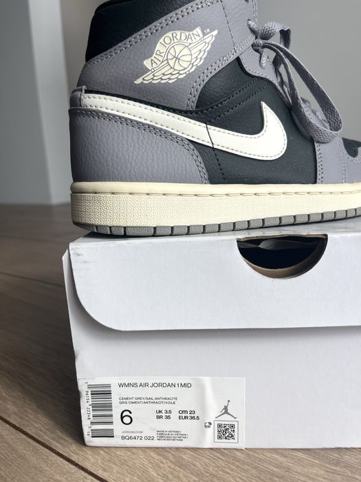 Обувки- Jordan 1