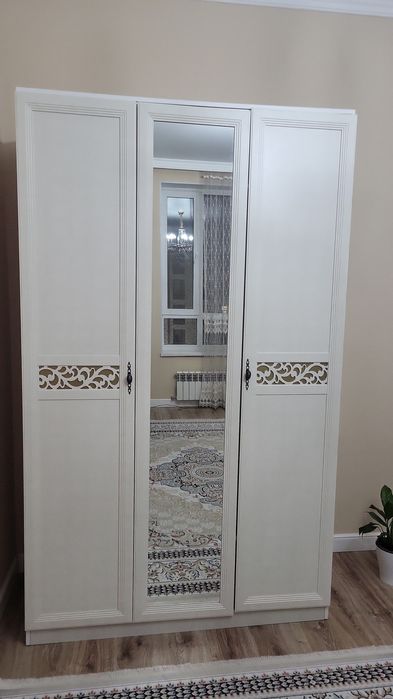 Продам шкаф для одежды