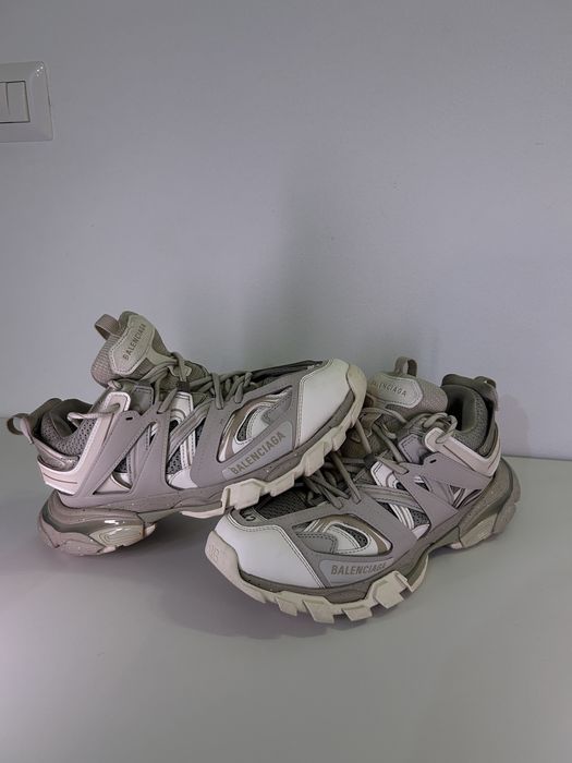 Balenciaga track