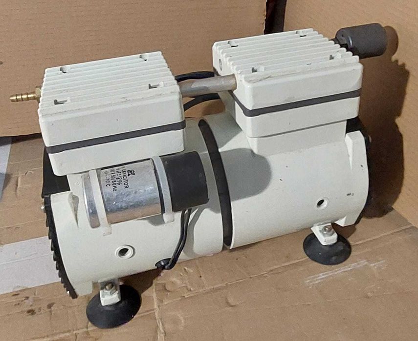 Pompa vacuum uscat Dentsply, FARA ULEI cuptor ceramica tehnica dentara