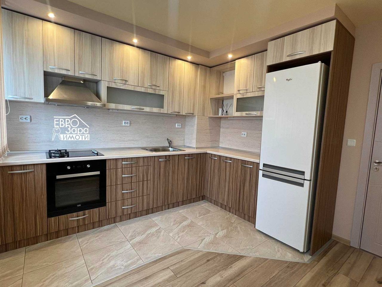 Продава се Четиристаен апартамент в Стара Загора, Железник - център - 88 кв.м за 1108 €/кв.м - Снимка #5
