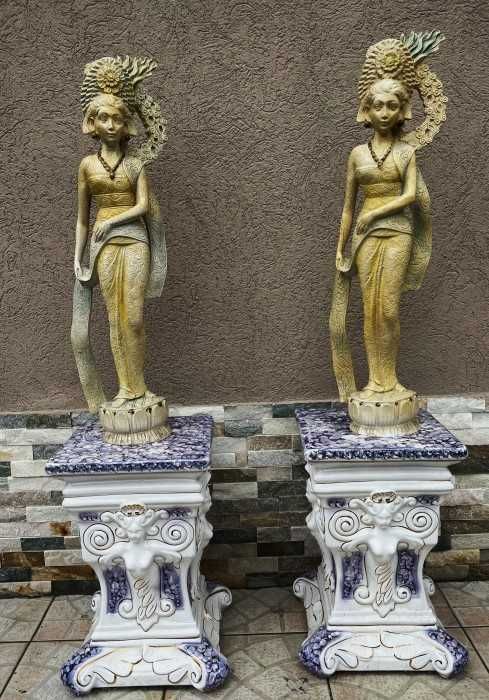 Elegante piedestale-portelan pictat manual-satiri-Franta