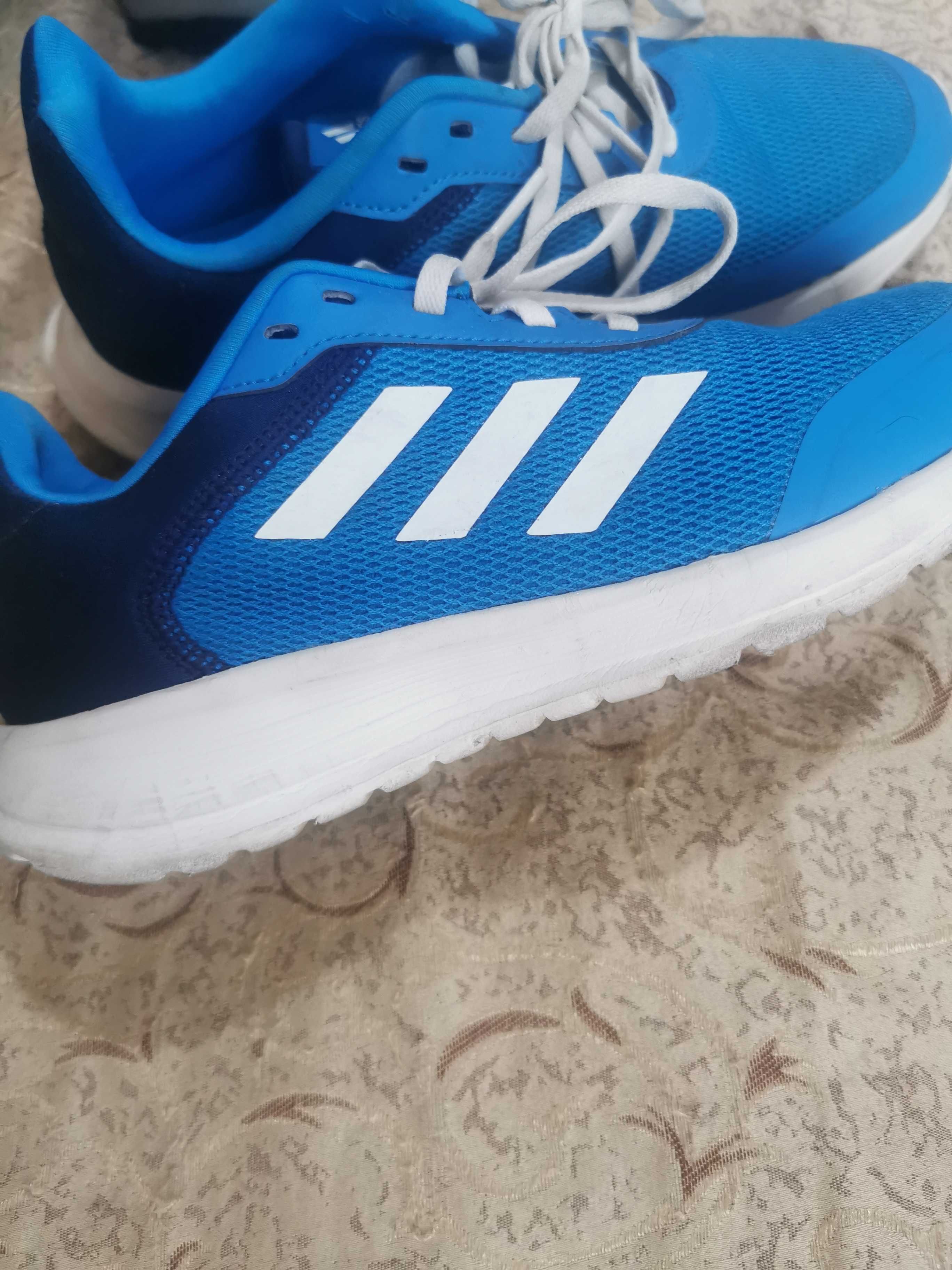 Adidas stare foarte bună , 38