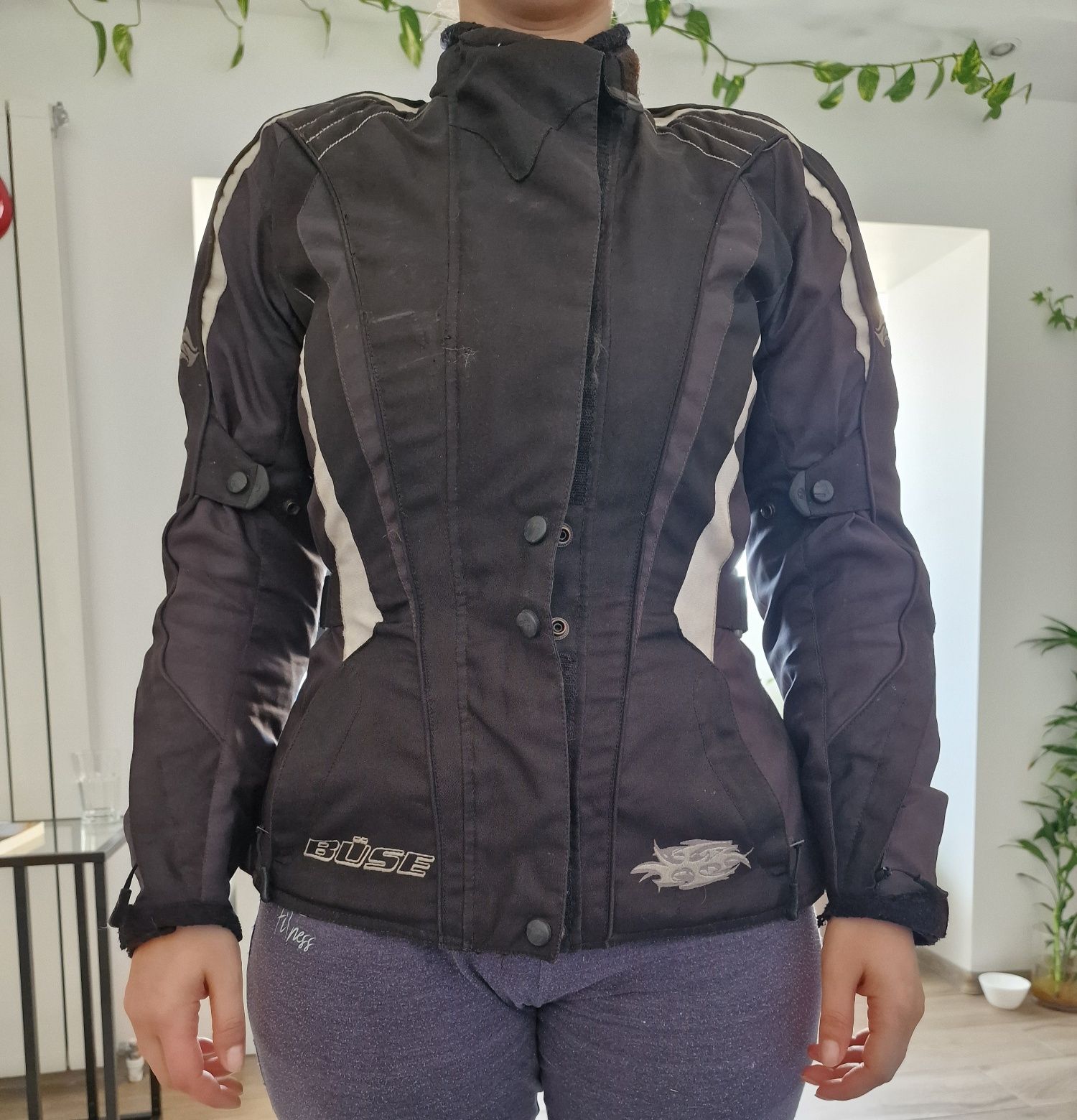 Costum moto dama