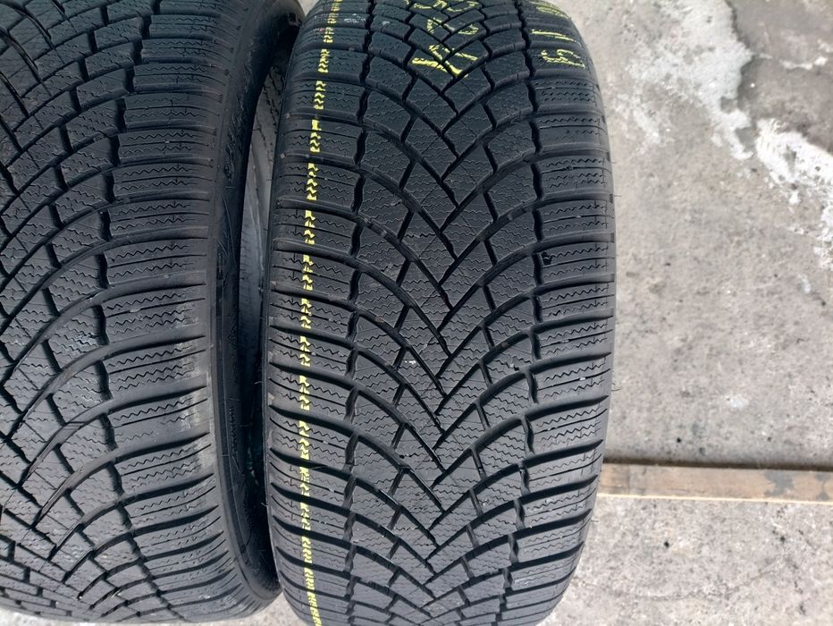 2 anvelope de iarna ca noi Bridgestone 235/40 R19 dot 2624